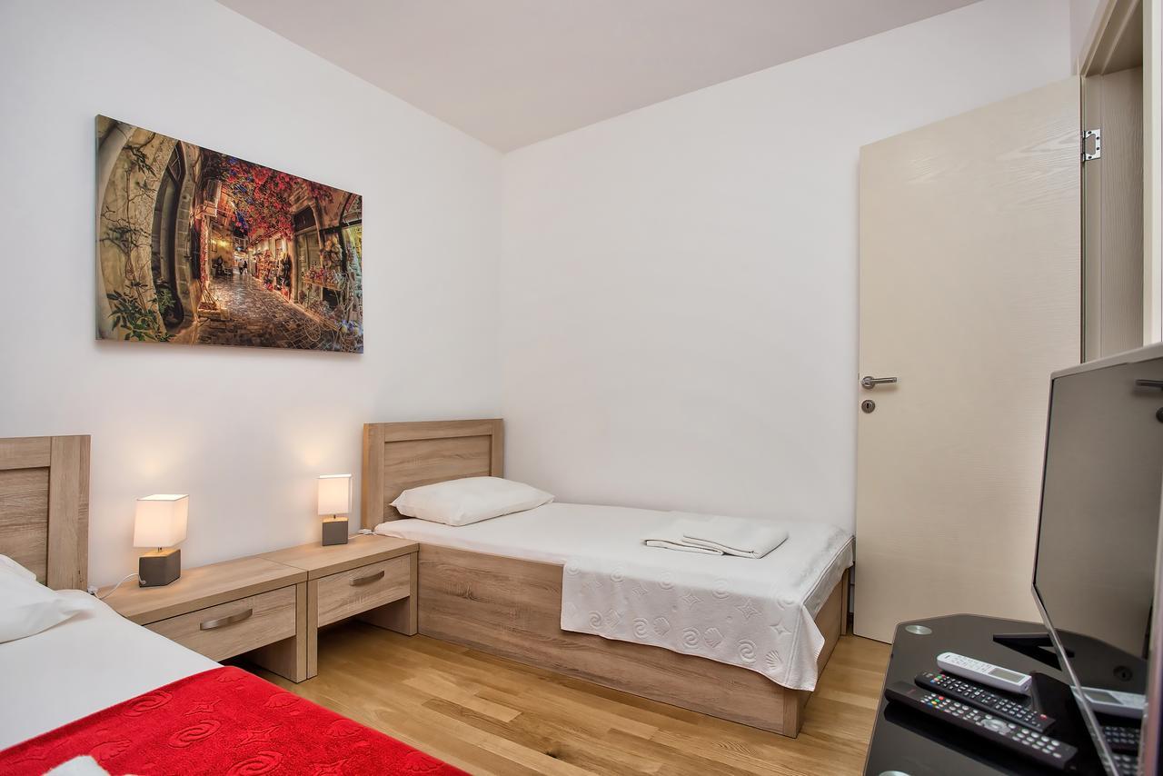 Lux Apartment Goodness Kotor Buitenkant foto
